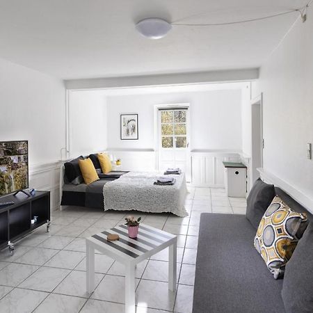 Aday - Apartment Suite 1 Aalborg Center Екстериор снимка