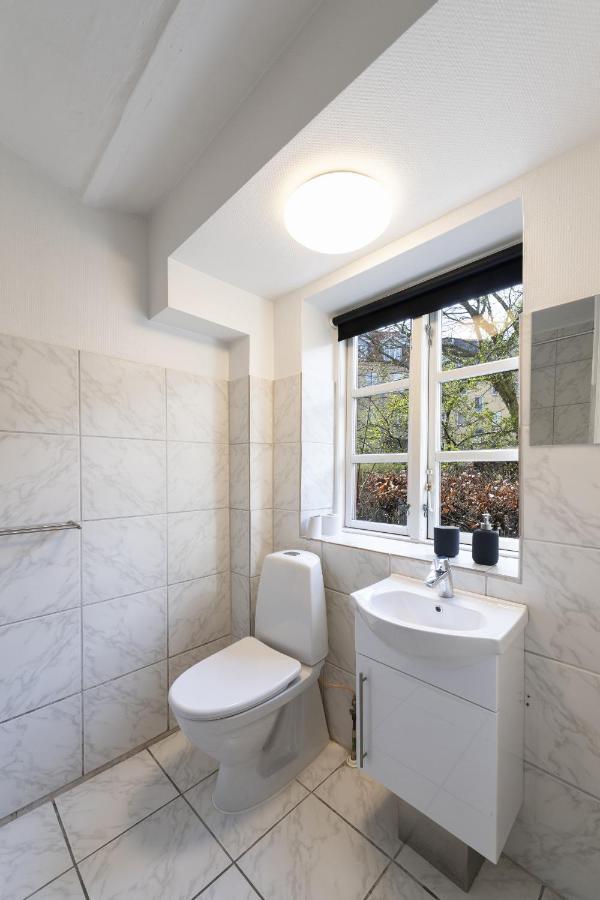 Aday - Apartment Suite 1 Aalborg Center Екстериор снимка